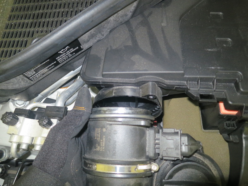 How-To-Change-Replace-BMW-Air-Filter-29