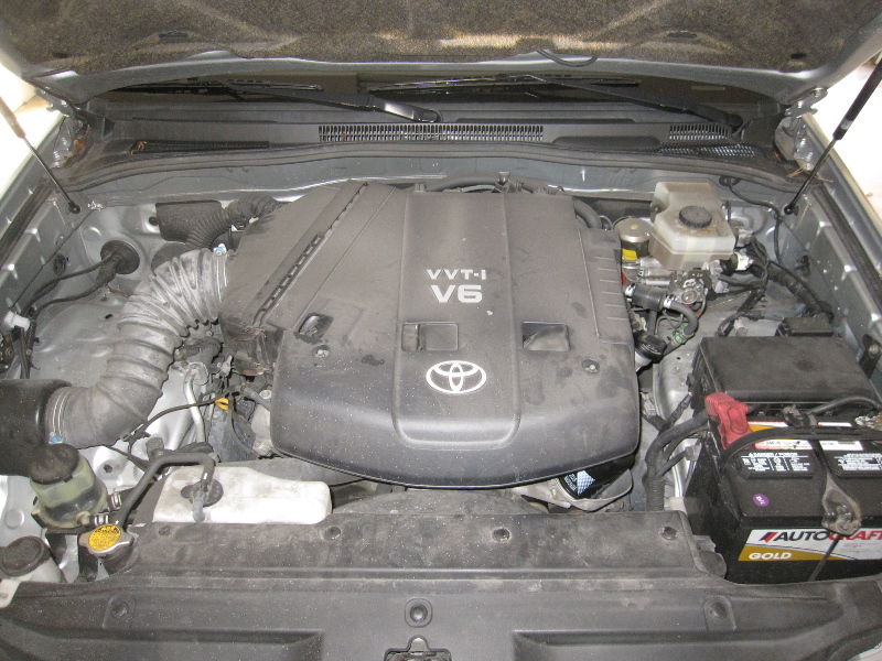 How-To-Change-Replace-Battery-Toyota-4Runner-07