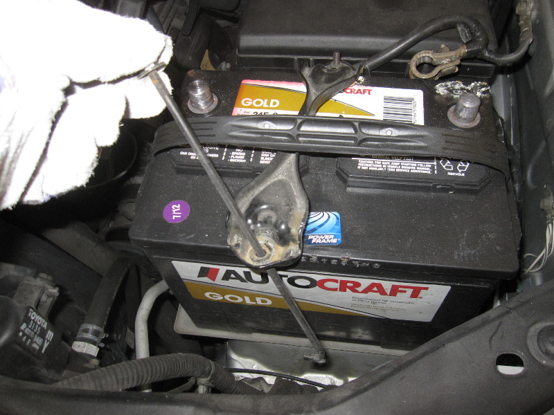 How-To-Change-Replace-Battery-Toyota-4Runner-17