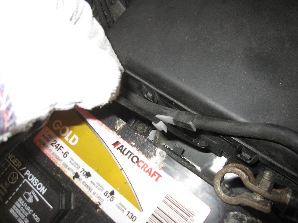 How-To-Change-Replace-Battery-Toyota-4Runner-19