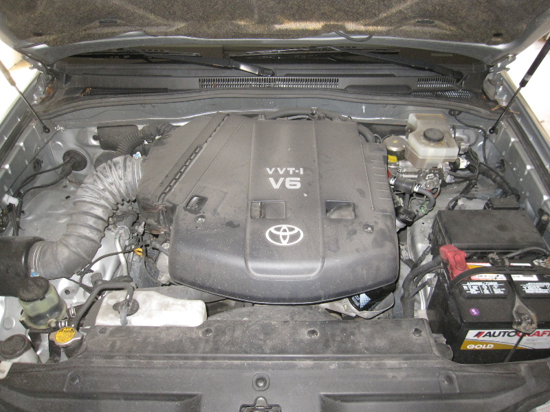 Toyota 4Runner Engine Compartment