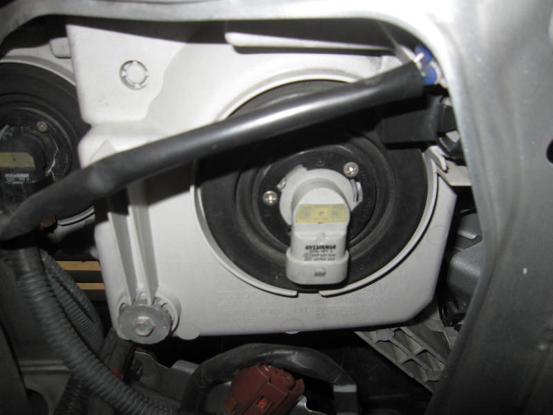 How-To-Change-Install-Headlight-Toyota-4Runner-111