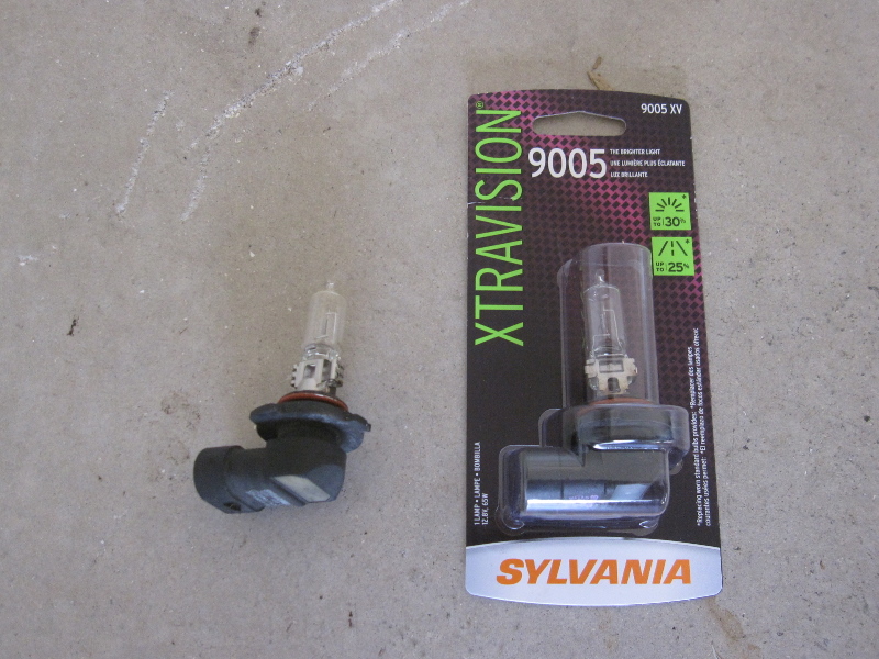 Toyota 4Runner High Beam 9005 Headlight Replacement Bulb