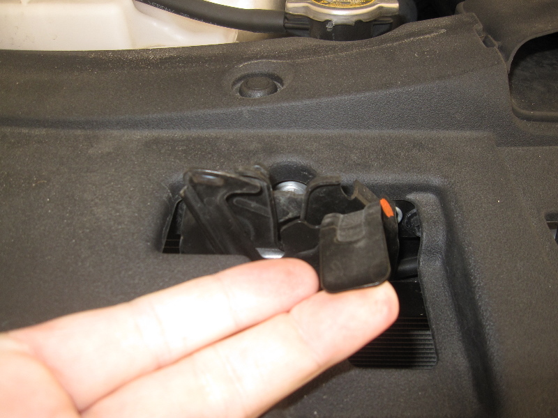 Toyota-Camry-Fuse-Box-Location-103