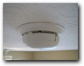 How-To-Change-Replace-Smoke-Alarm-Battery-02