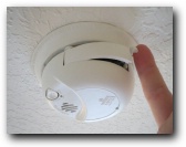 How-To-Change-Replace-Smoke-Alarm-Battery-03