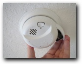 How-To-Change-Replace-Smoke-Alarm-Battery-07