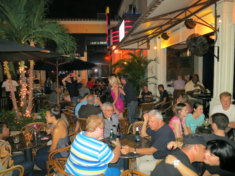 Blue-Martini-Lounge-Bar-West-Palm-Beach-120