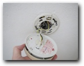 How-To-Change-Replace-Smoke-Alarm-Battery-12