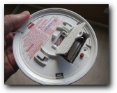 How-To-Change-Replace-Smoke-Alarm-Battery-17